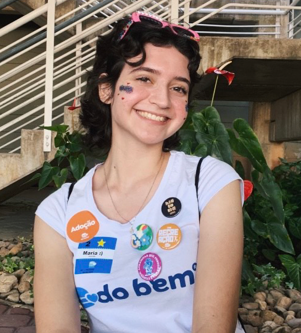 Maria Saes, autora
