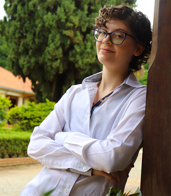 Vicky Auricchio Saes